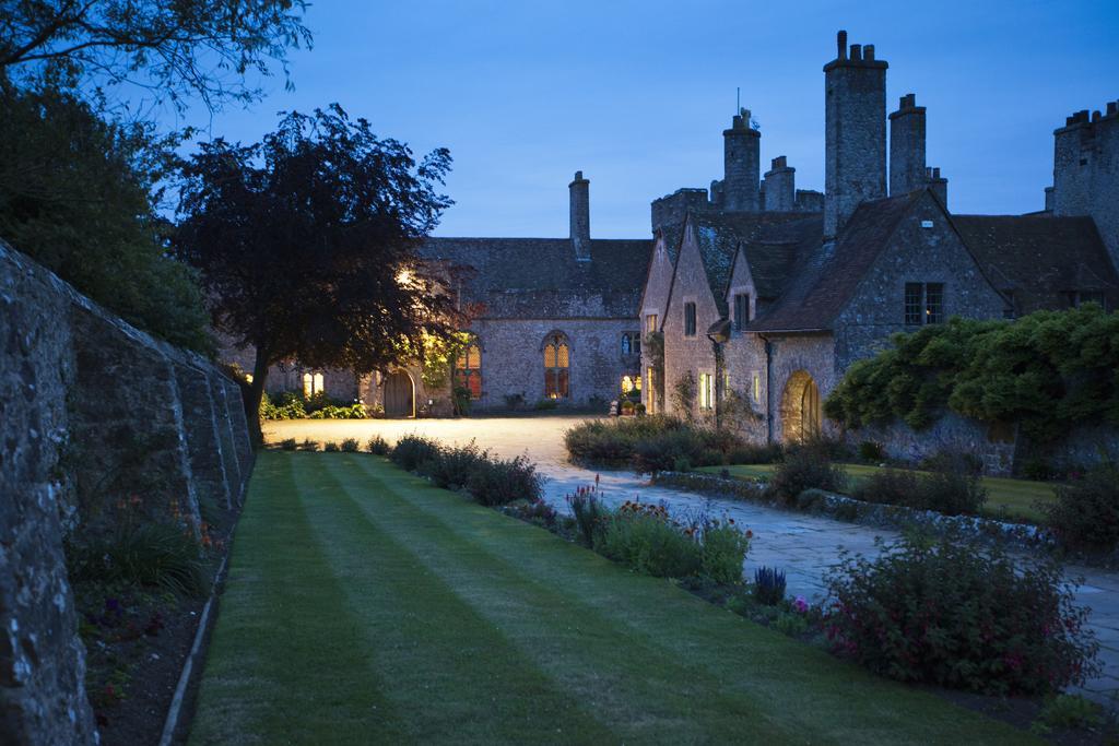 Lympne Castle Cottages Гайт Екстер'єр фото