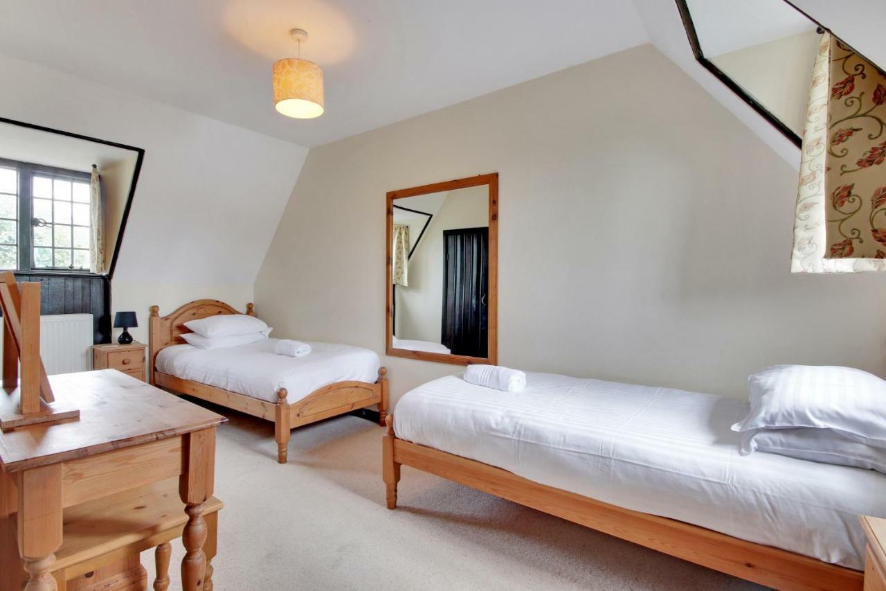 Lympne Castle Cottages Гайт Екстер'єр фото