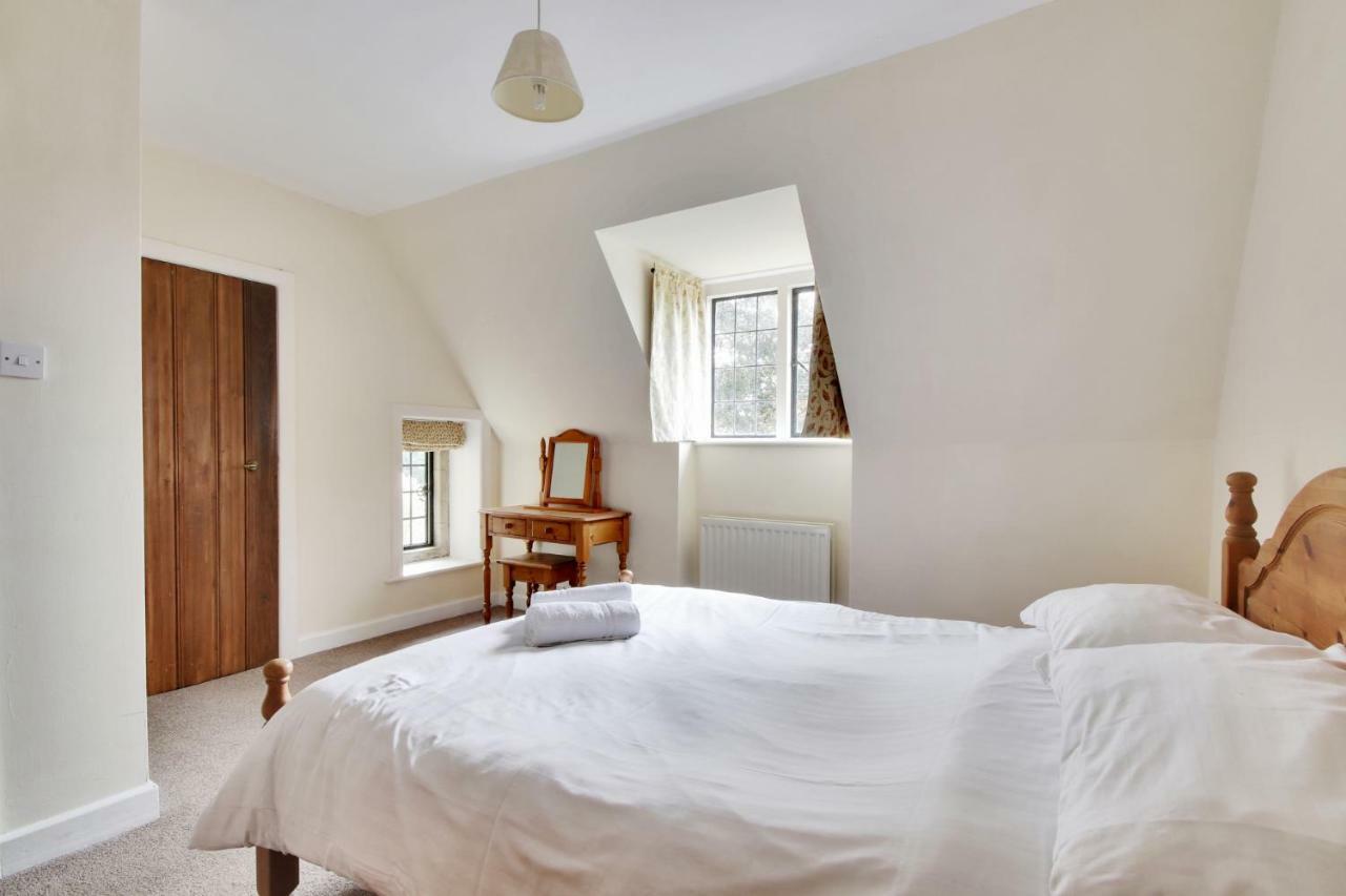 Lympne Castle Cottages Гайт Екстер'єр фото